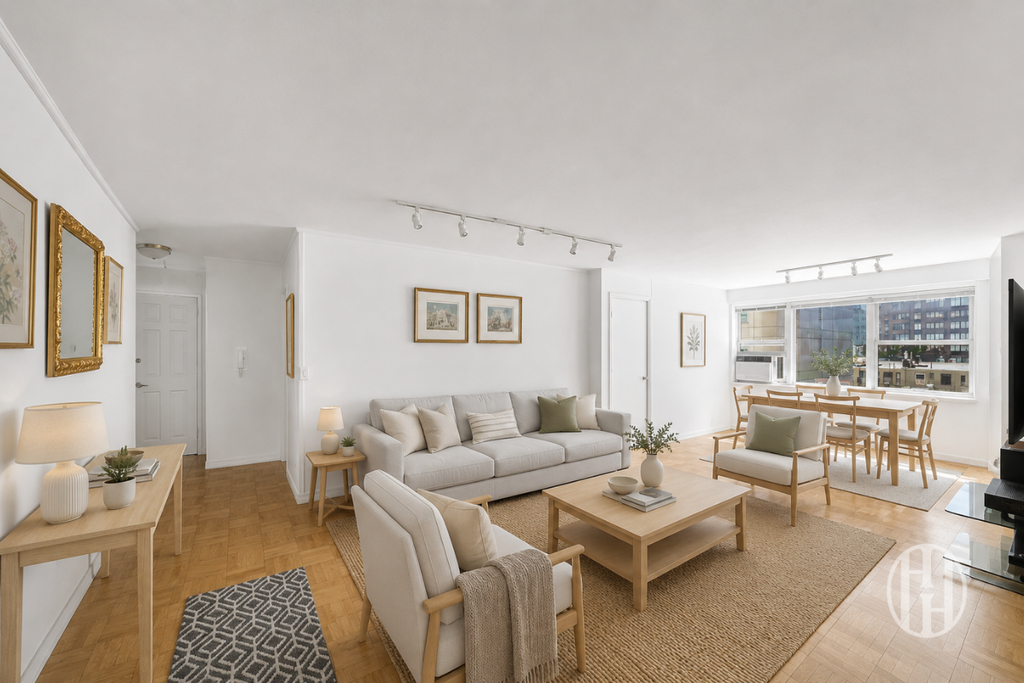 155 East 34th Street, Unit 6R photo 2