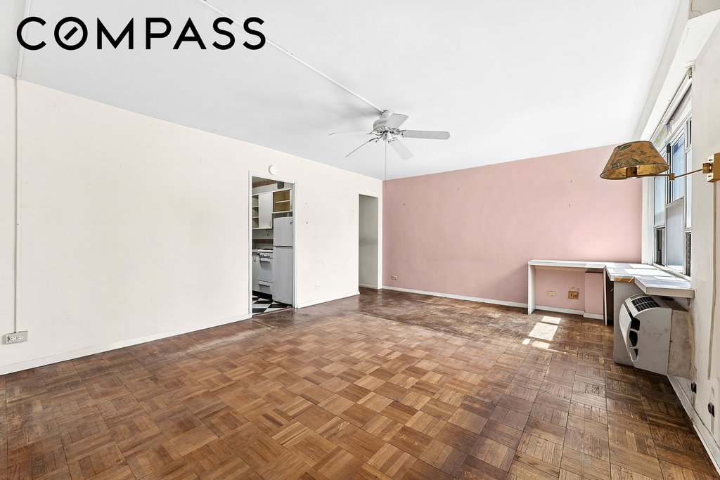 300 East 71st Street, Unit 15D photo 3