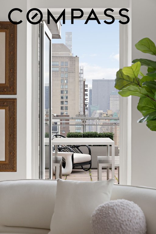 40 East 84th Street, Unit 17A photo 5