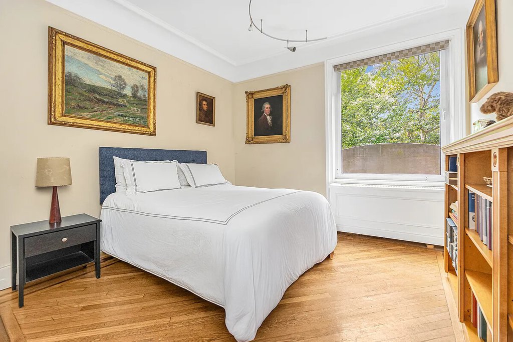 258 Riverside Drive, Unit 1CD photo 11
