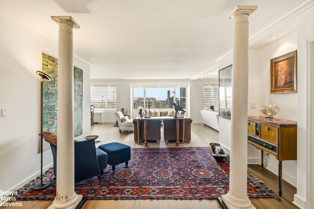 340 East 64th Street, Unit 27D