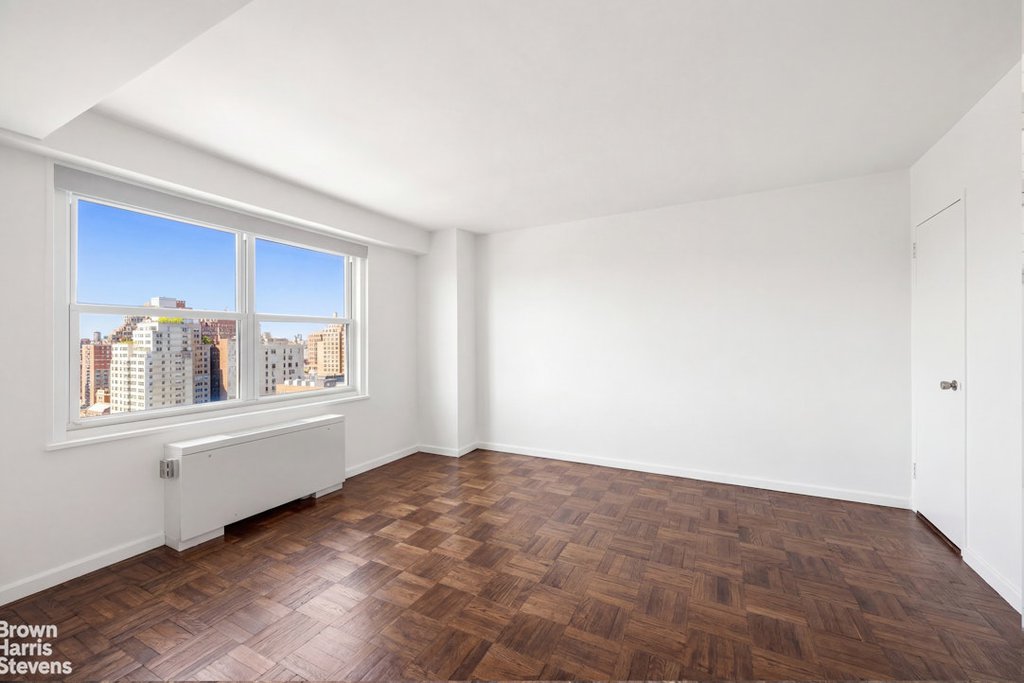 101 West 12th Street, Unit 19/O photo 3
