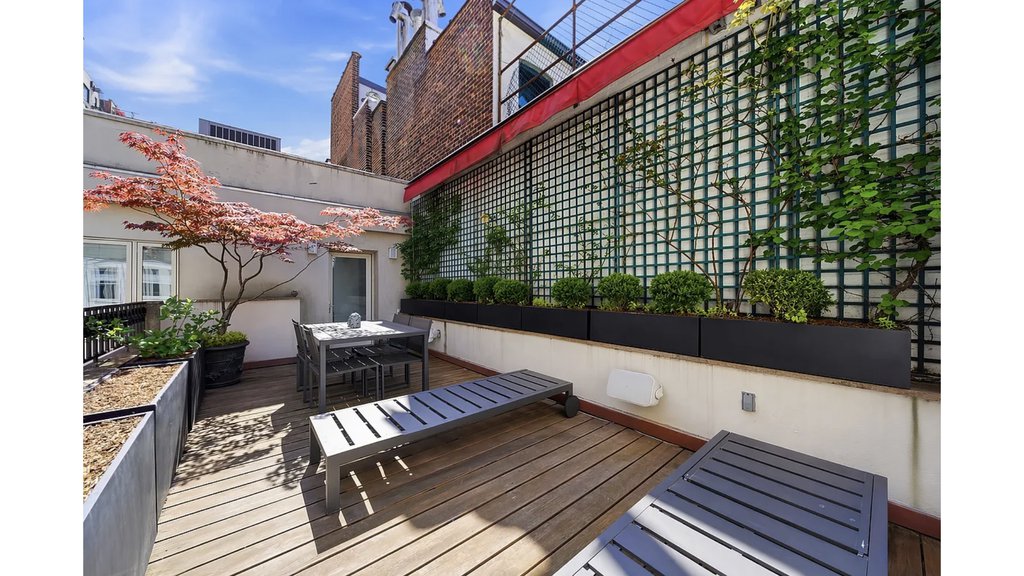 67 East 82nd Street – For Sale photo 37
