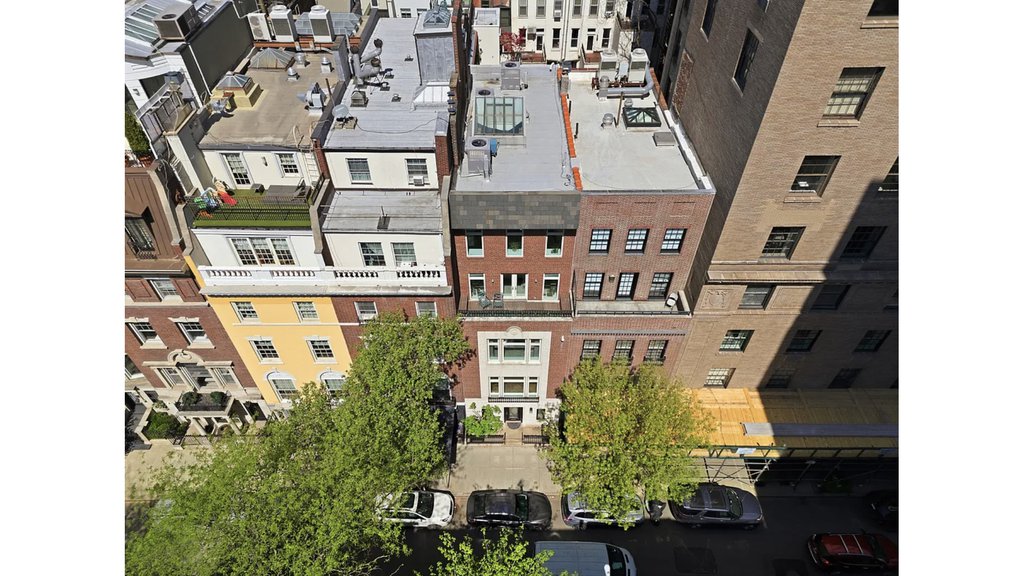 67 East 82nd Street – For Sale photo 40