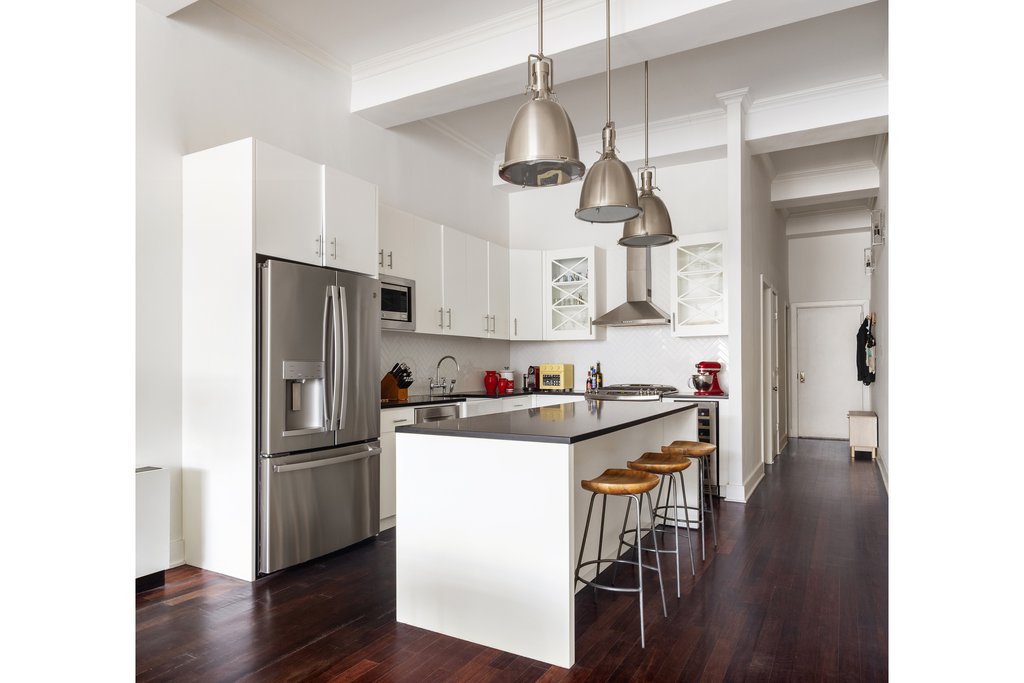 310 East 46th Street, Unit 19S photo 4
