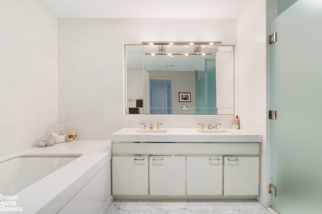 200 East 79th Street, Unit 18A photo 10