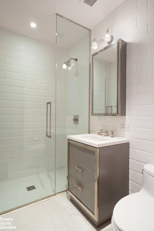 200 East 79th Street, Unit 18A photo 11