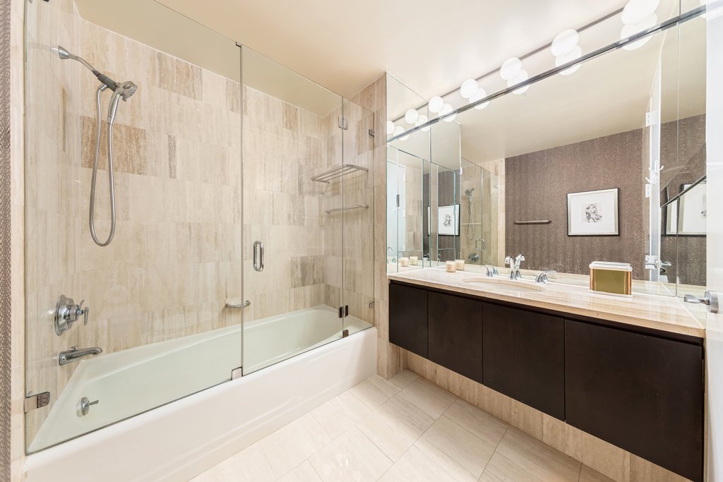 15 West 53rd Street, Unit 18F photo 4