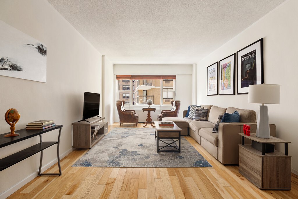 60 East 8th Street, Unit 6A