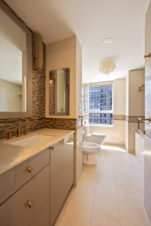 146 West 57th Street, Unit 57D photo 7