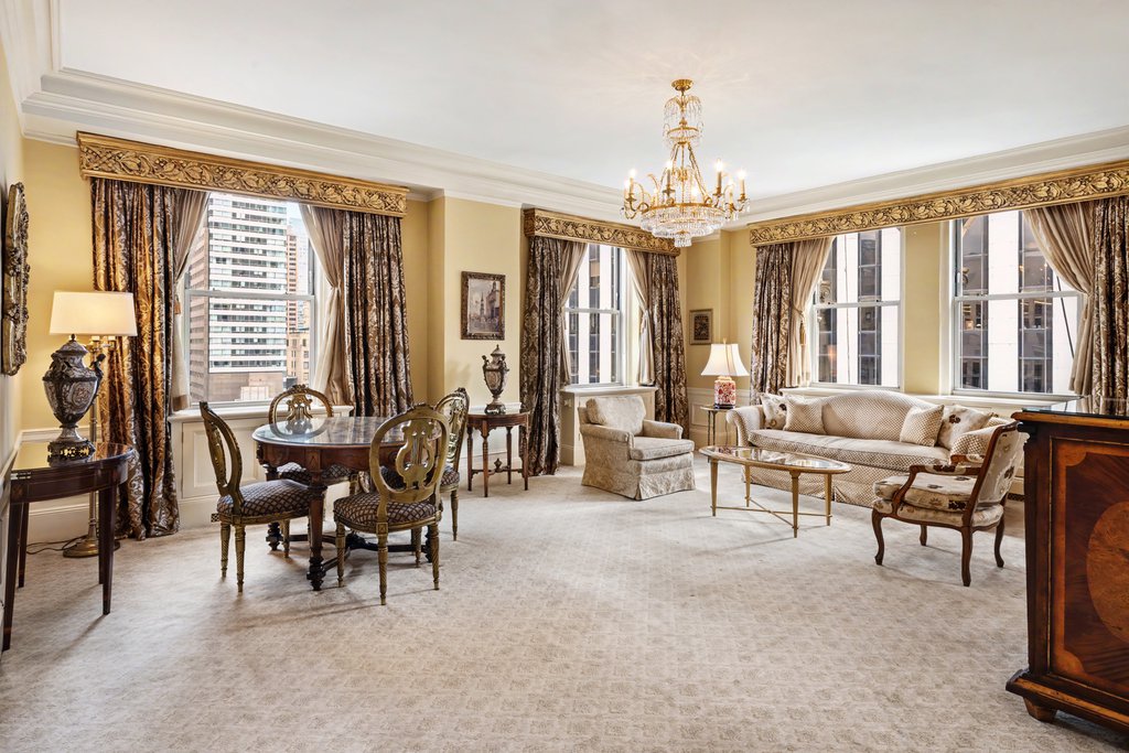 781 Fifth Avenue, Unit 1909 photo 2