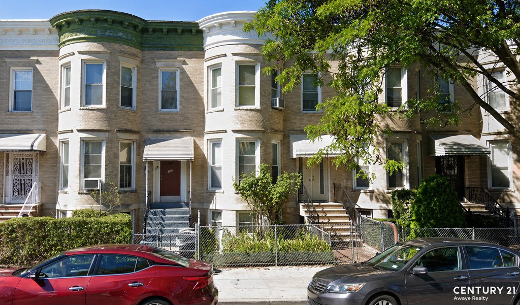 900 Brooklyn Avenue