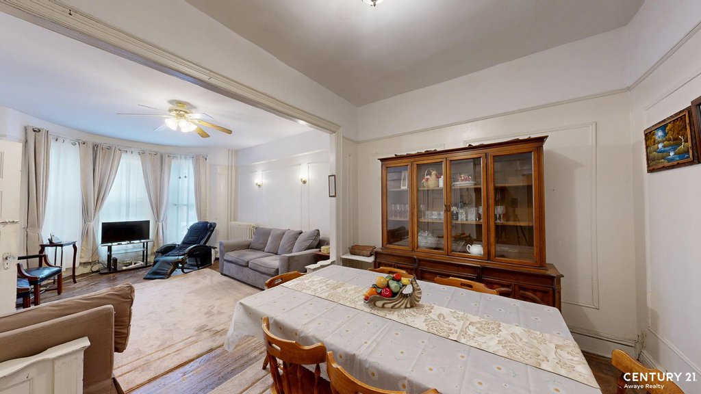 900 Brooklyn Avenue – For Sale photo 3