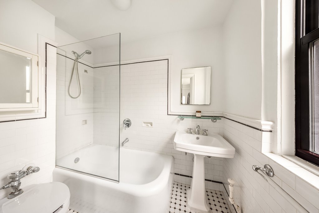 333 East 53rd Street, Unit 7C photo 6