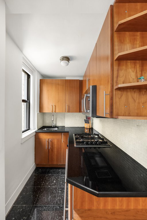 333 East 53rd Street, Unit 7C photo 8