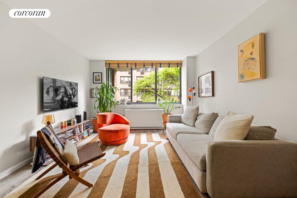 343 East 74th Street, Unit 4H