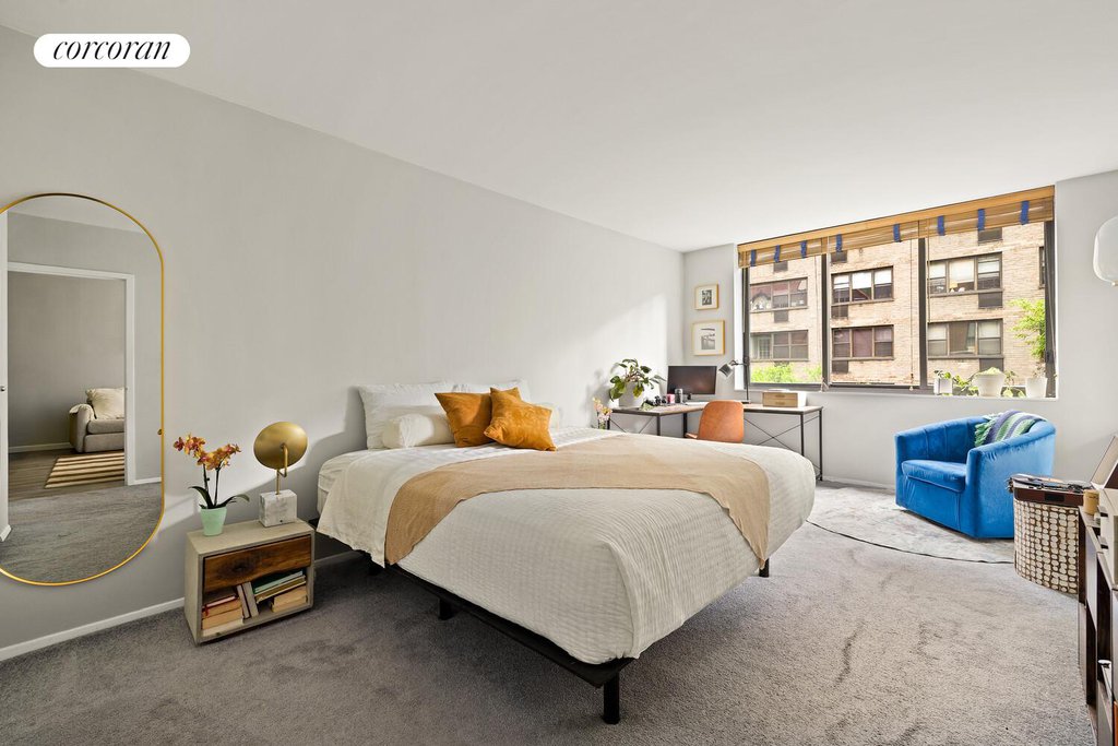343 East 74th Street, Unit 4H photo 3