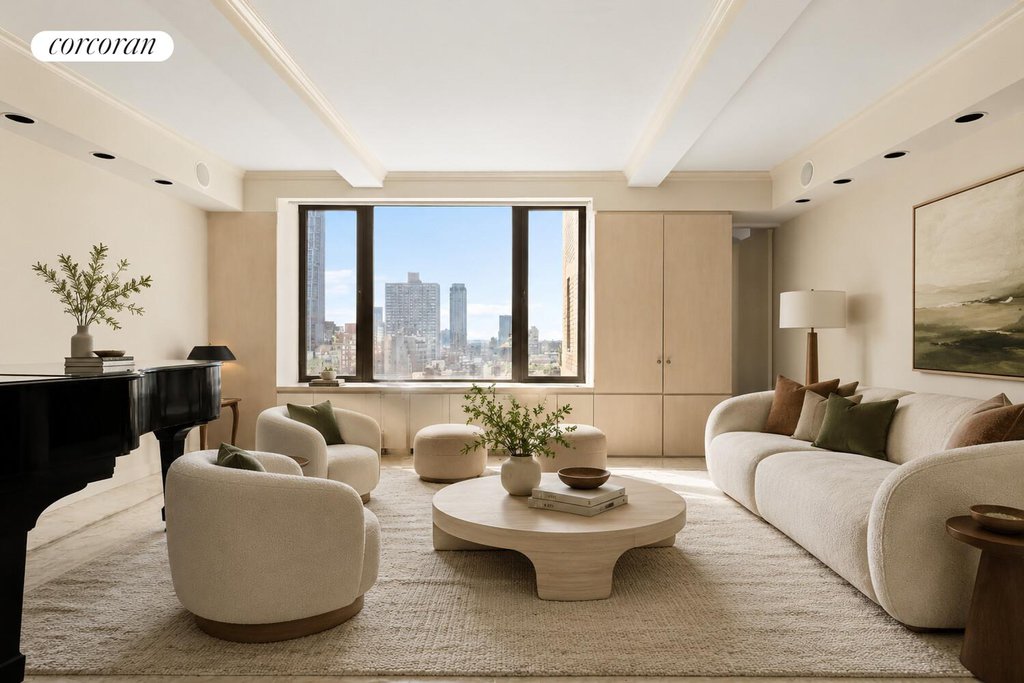 12 West 72nd Street, Unit 20A photo 4