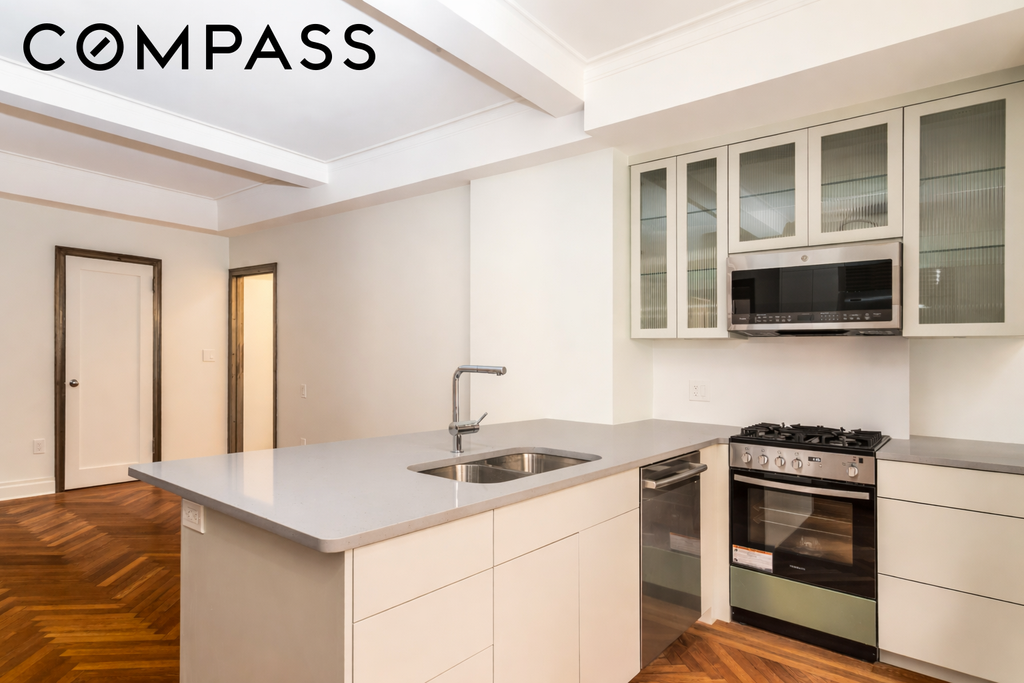 440 West End Avenue, Unit 15F photo 5
