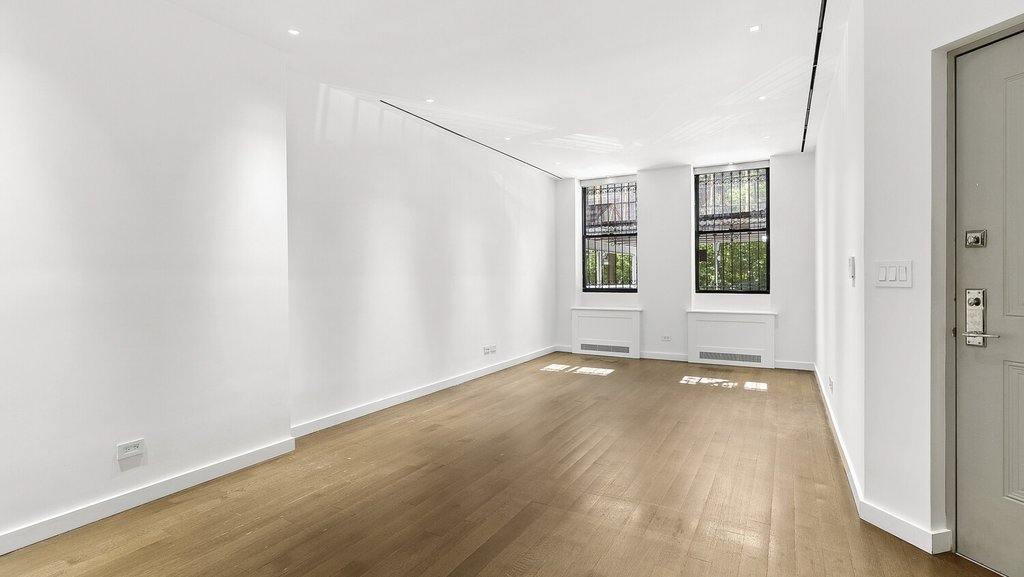 480 Central Park West, Unit 1C photo 4