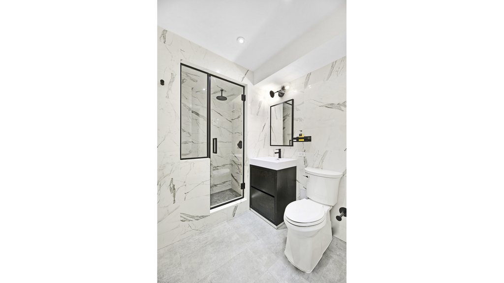 420 East 64th Street, Unit E6D photo 14