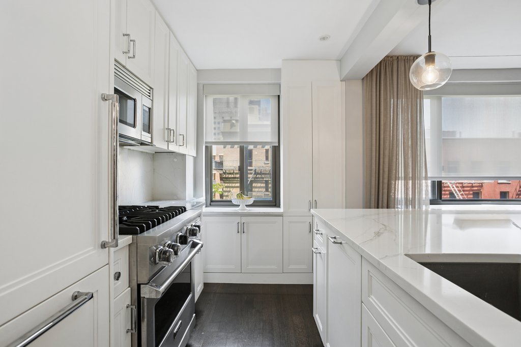 420 East 64th Street, Unit E6D photo 9