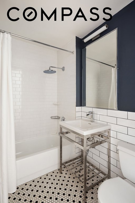 88 Greenwich Street, Unit 412 photo 5