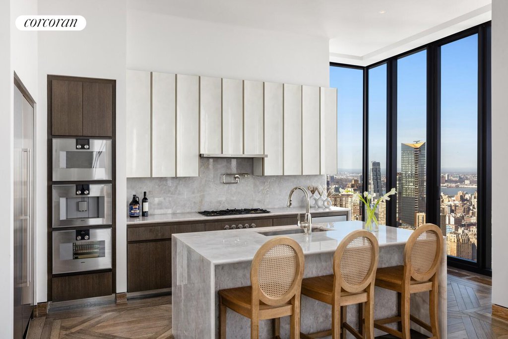 111 West 57th Street, Unit 49 photo 5