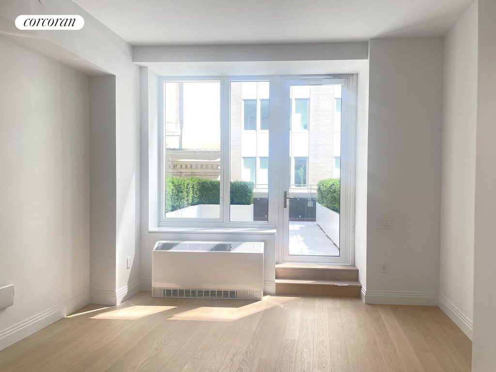 1 Wall Street, Unit 817 photo 3