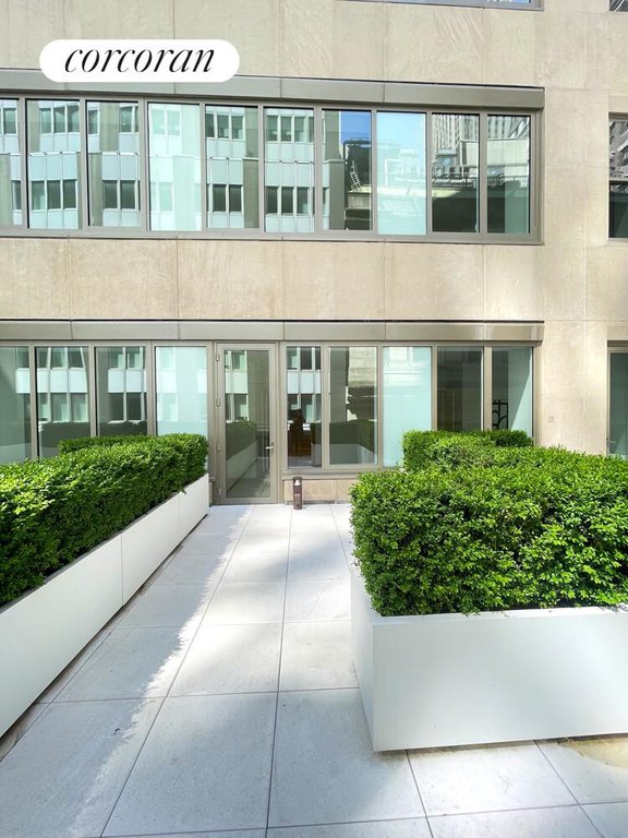 1 Wall Street, Unit 817 photo 8