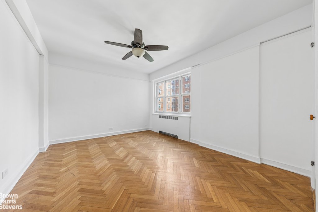 140 Cabrini Boulevard, Unit 37 photo 9