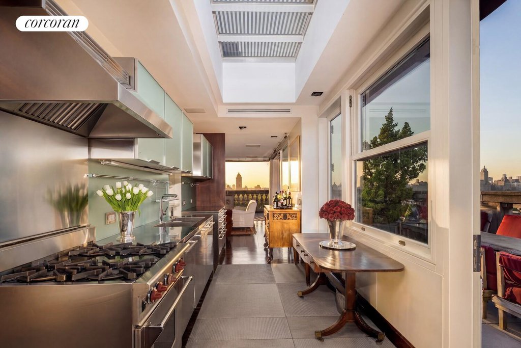 988 Fifth Avenue, Unit PH photo 5