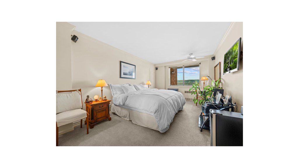 2575 Palisade Avenue, Unit 12C photo 13