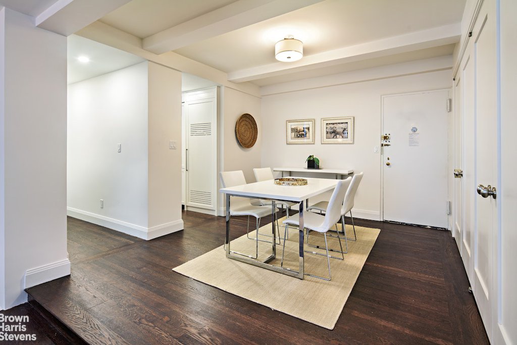 170 East 77th Street, Unit 8G photo 2