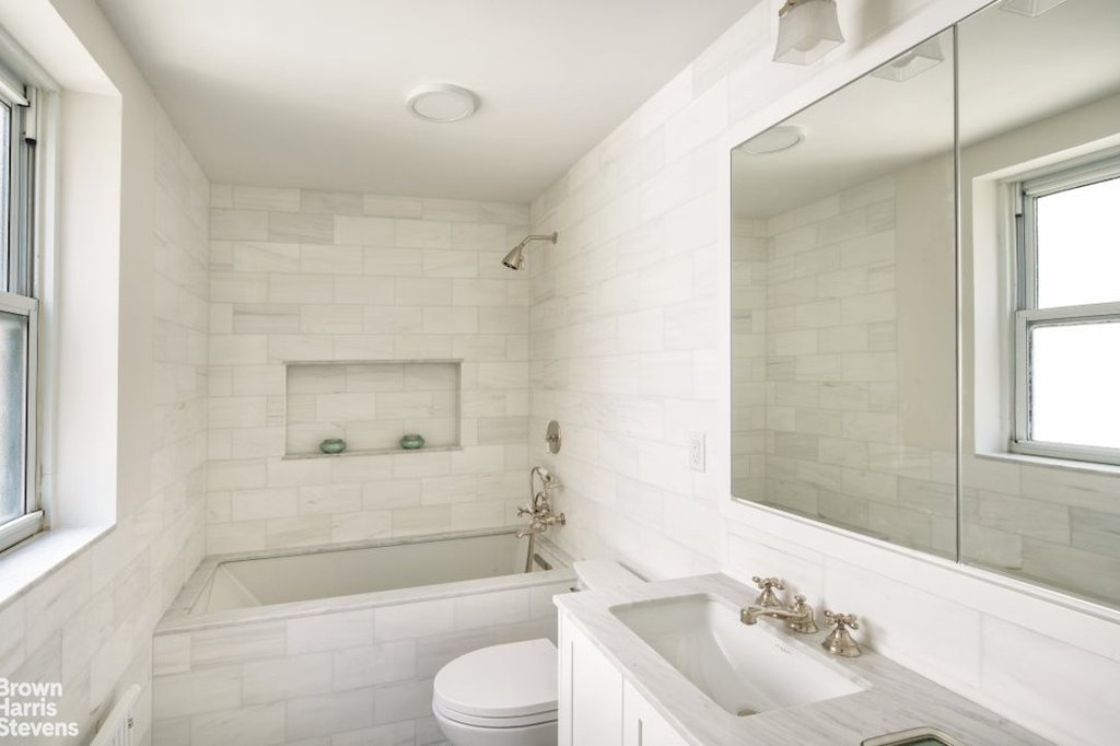 170 East 77th Street, Unit 8G photo 5