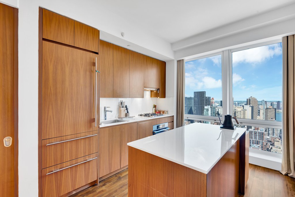 400 Fifth Avenue, Unit 45B photo 3