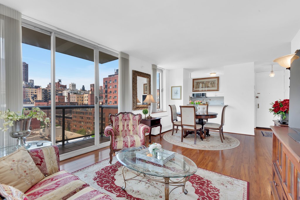 200 East 89th Street, Unit 9B photo 2