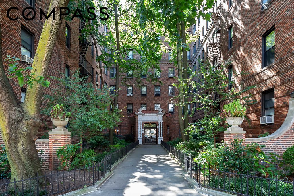 83-10 35th Avenue, Unit 2P photo 11