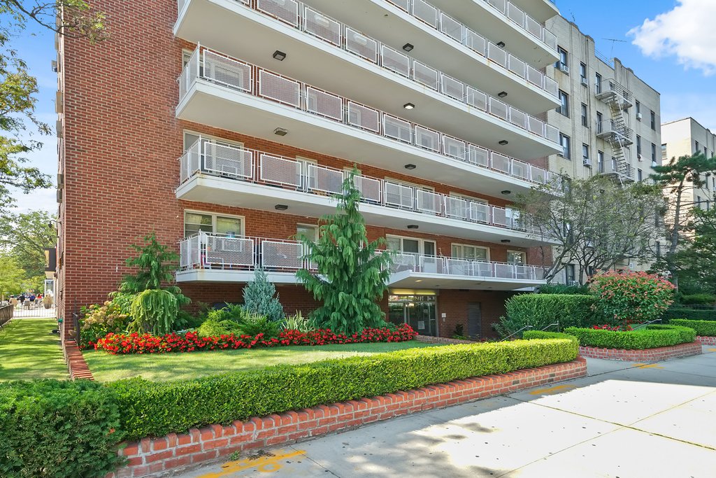 1608 Ocean Parkway, Unit 8B photo 18