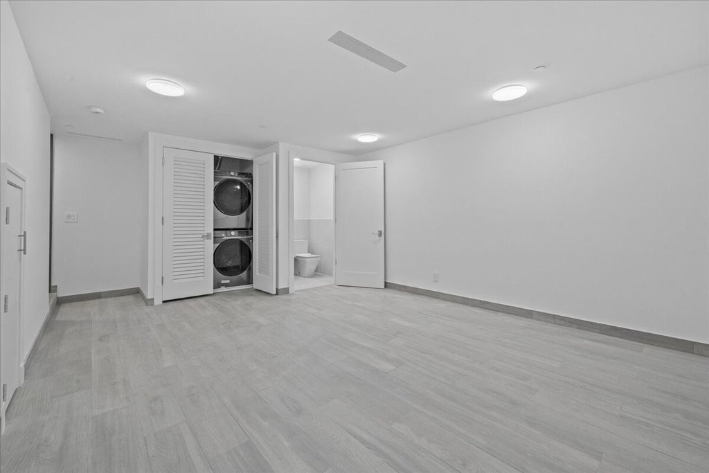 118 MADISON Street, Unit 1 photo 13