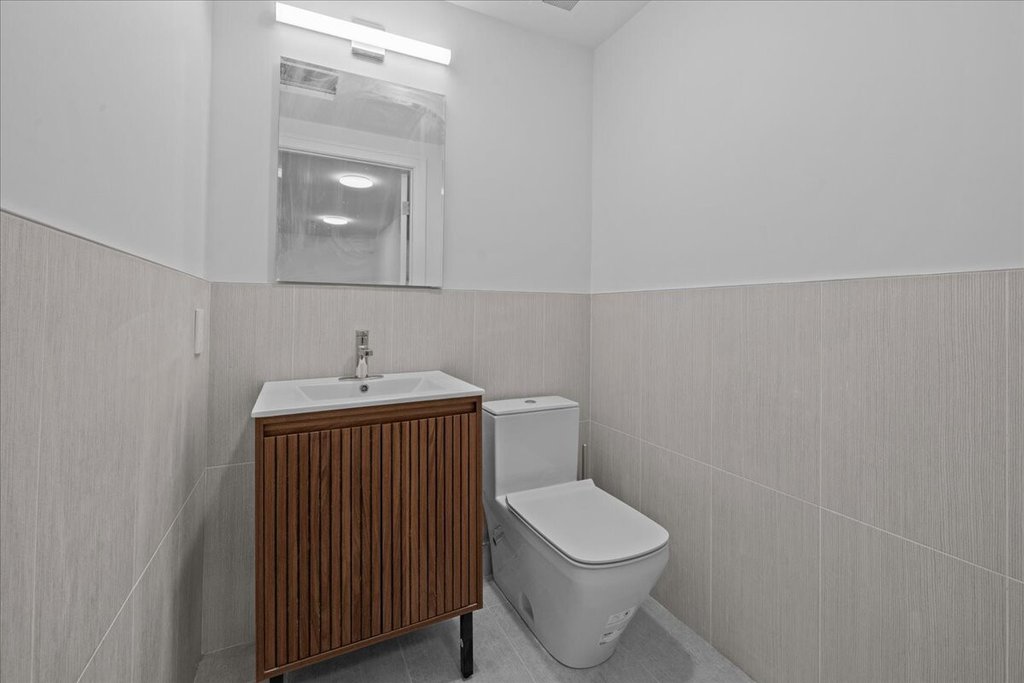 118 MADISON Street, Unit 1 photo 14