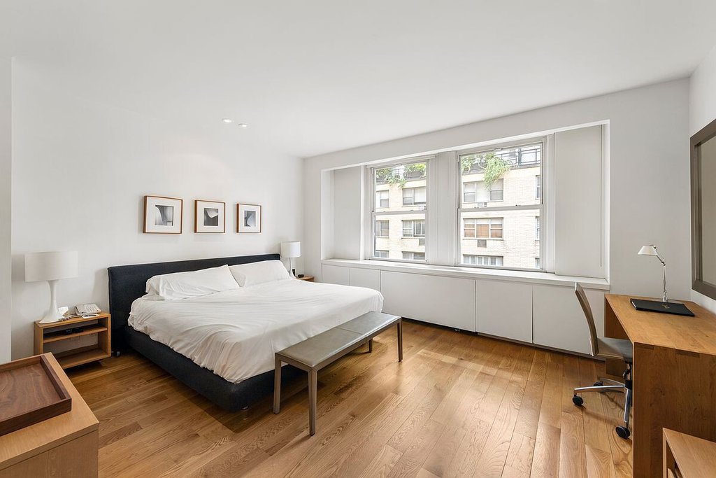 111 East 56th Street, Unit 1415 photo 7