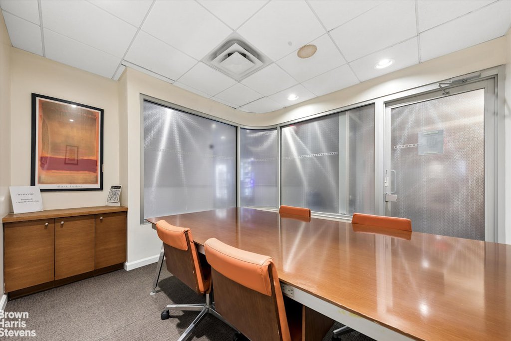 330 East 38th Street, Unit 15H photo 16