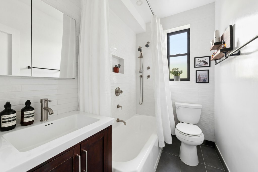 159-34 Riverside Drive West, Unit 6B photo 13
