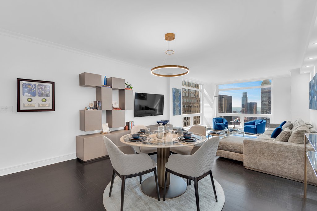 721 Fifth Avenue, Unit 57H photo 2