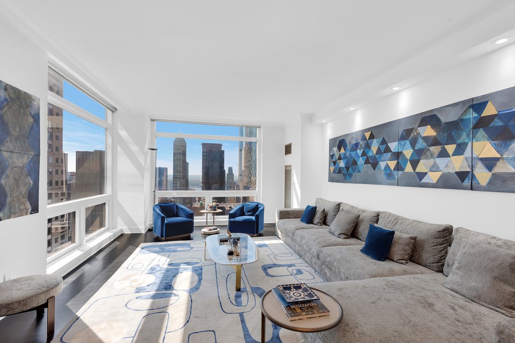 721 Fifth Avenue, Unit 57H photo 4