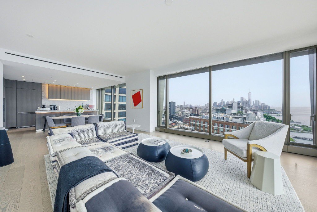 500 West 18th Street, Unit W22A