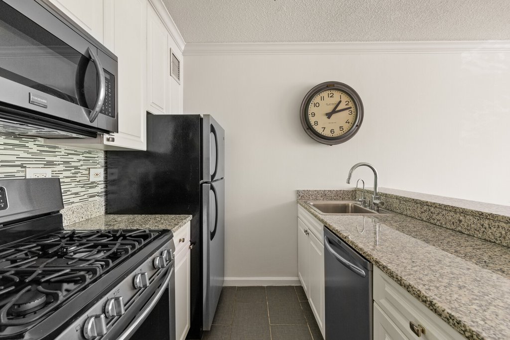 5 East 22nd Street, Unit 3G photo 3