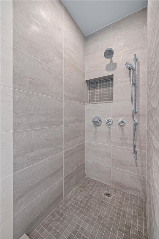 118 MADISON Street, Unit 2 photo 15
