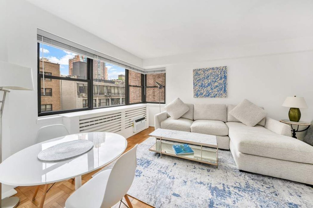 305 East 72nd Street, Unit 5AS
